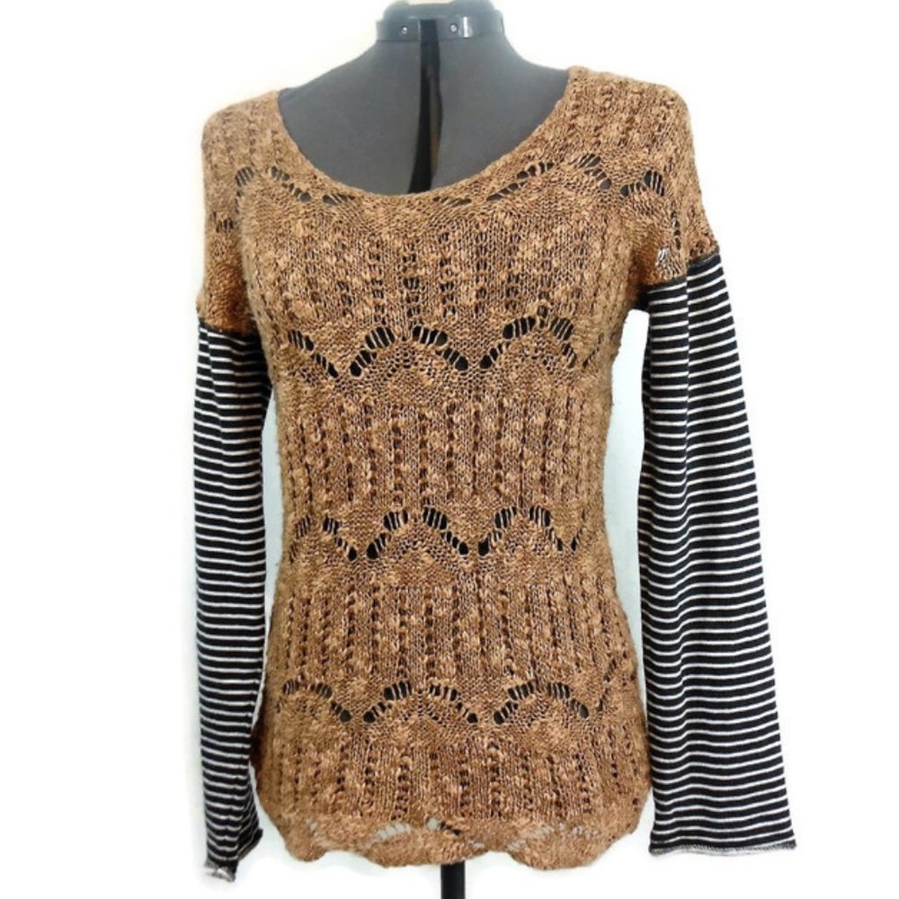 BKE Womans Long Sleeve Sweater / Shirt - S